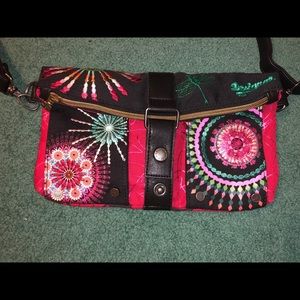 Vibrant DESIGUAL purse